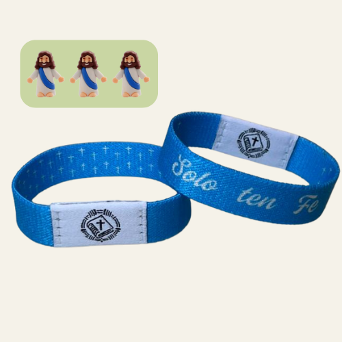 GLORY con 3 Mini Jesús